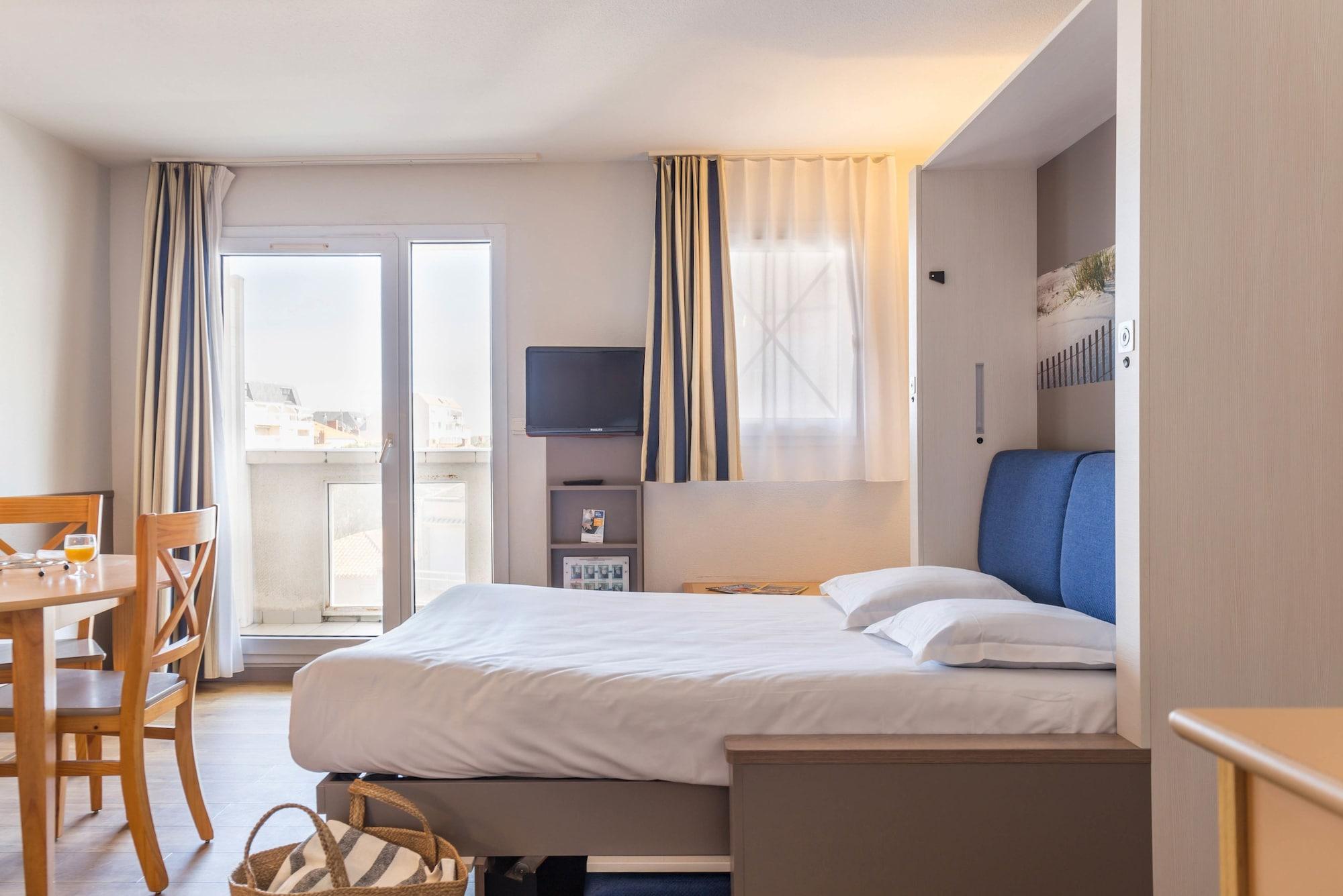 Residence Pierre & Vacances La Baie Des Sables Ле-Сабль-д’Олон Экстерьер фото